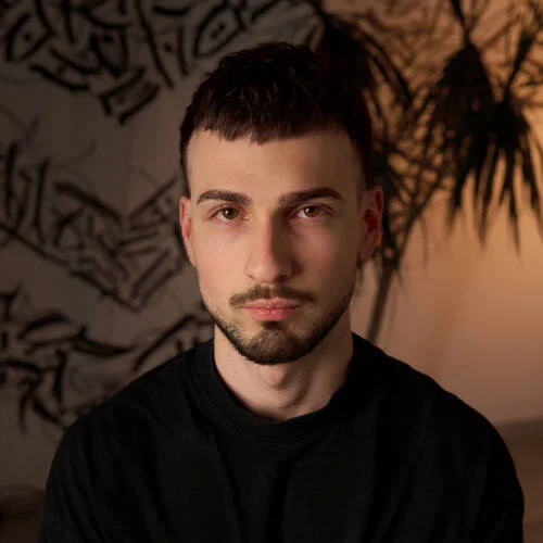 Dimitar, Barber at ELEMENT Barbershop