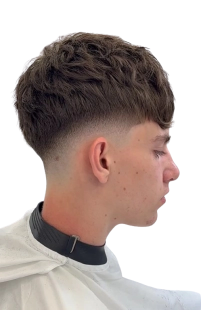 Клиент на ELEMENT Barbershop с прецизно подстригване